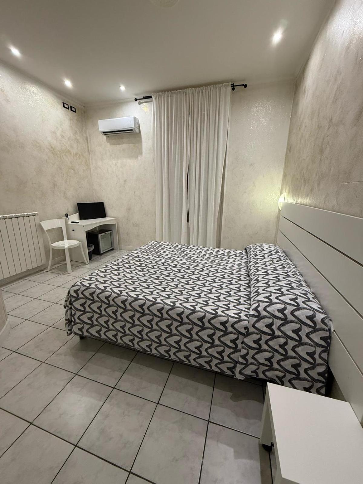 Pollon Inn Санремо Экстерьер фото